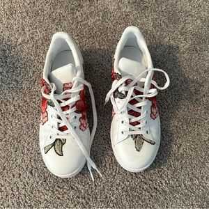 Adidas embroidered floral Stan smith sneakers
